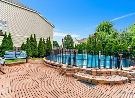 538 West Seaton Drive Round Lake IL 60073