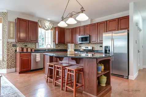 538 West Seaton Drive Round Lake IL 60073