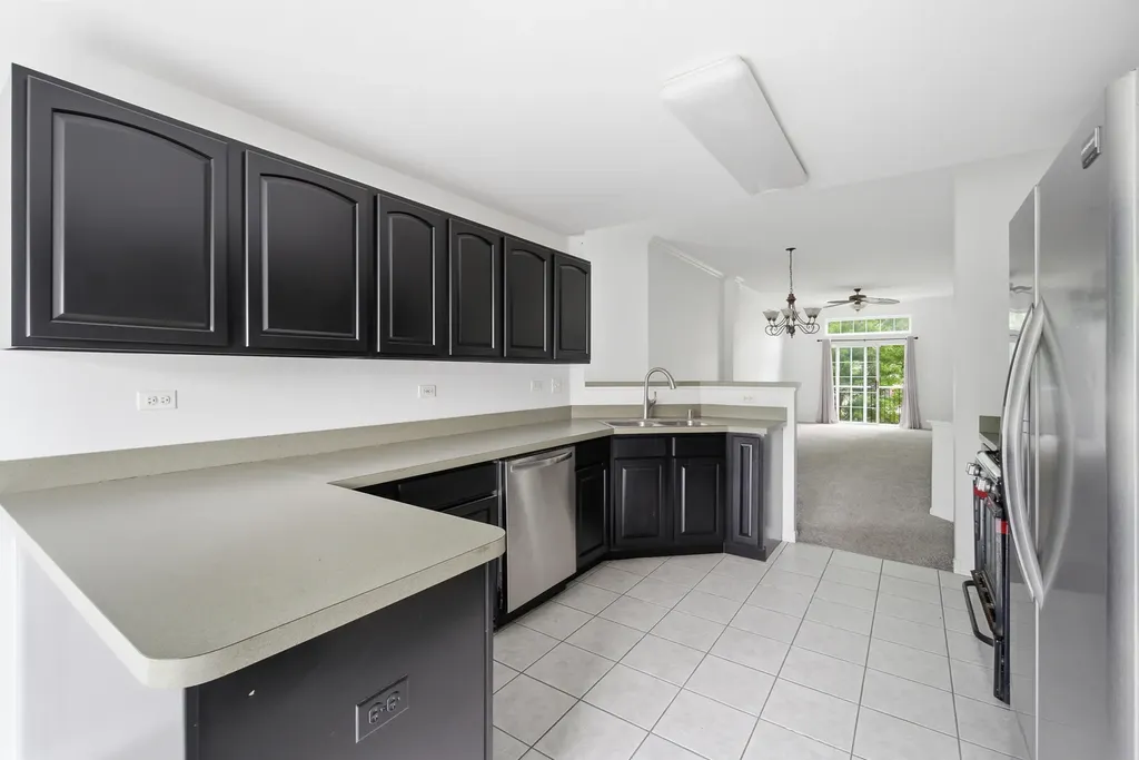 2290 Scott Lane Aurora IL 60502