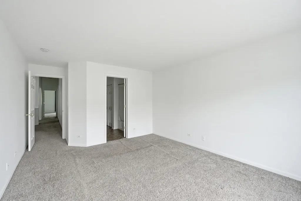 2290 Scott Lane Aurora IL 60502