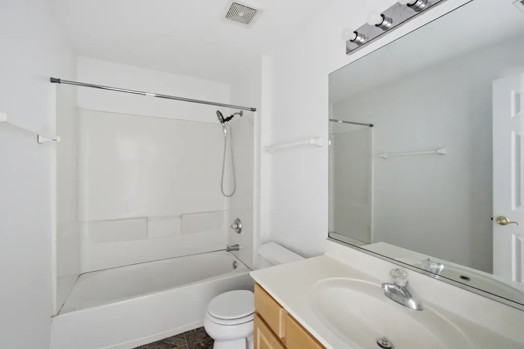 2290 Scott Lane Aurora IL 60502