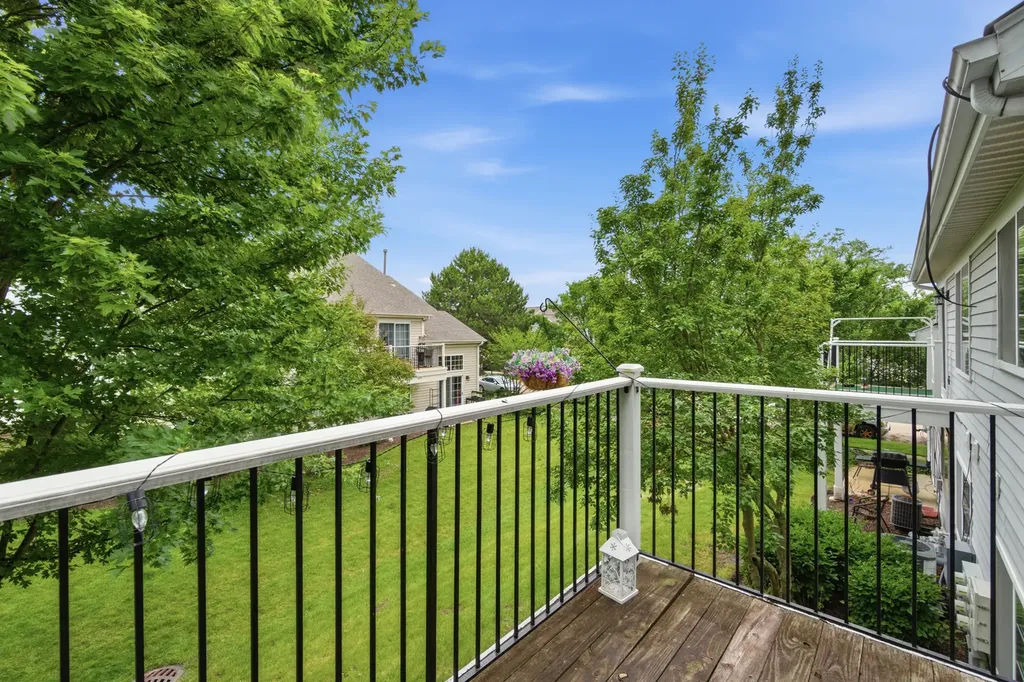 2290 Scott Lane Aurora IL 60502