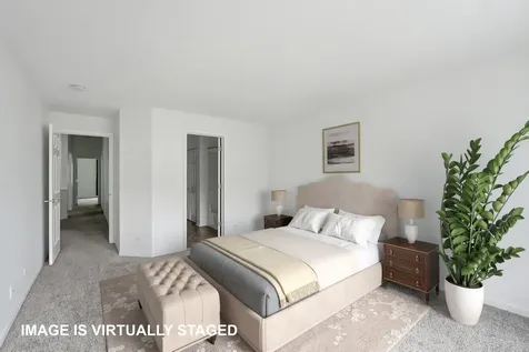 2290 Scott Lane Aurora IL 60502