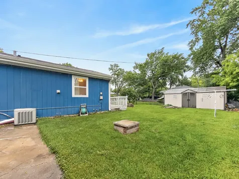 183 Sunset Drive Carpentersville IL 60110