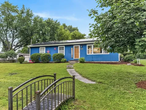 183 Sunset Drive Carpentersville IL 60110