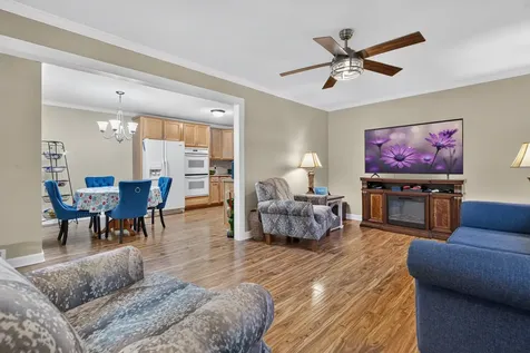 183 Sunset Drive Carpentersville IL 60110