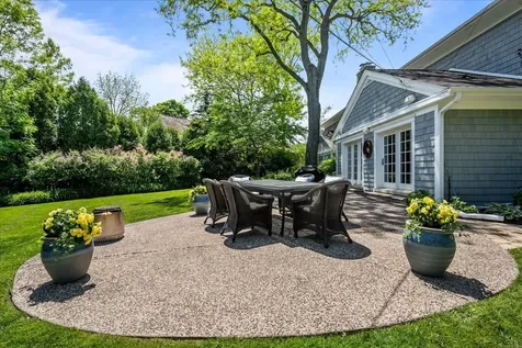 1087 Bluff Road Glencoe IL 60022