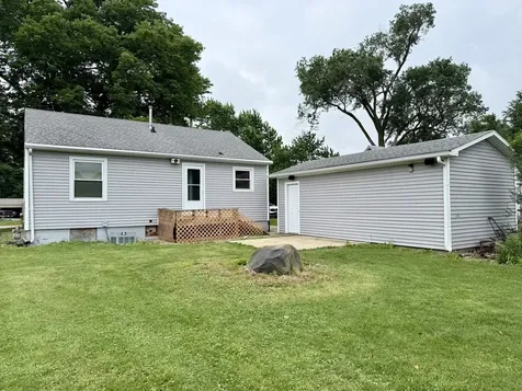 510 South King Street Newman IL 61942