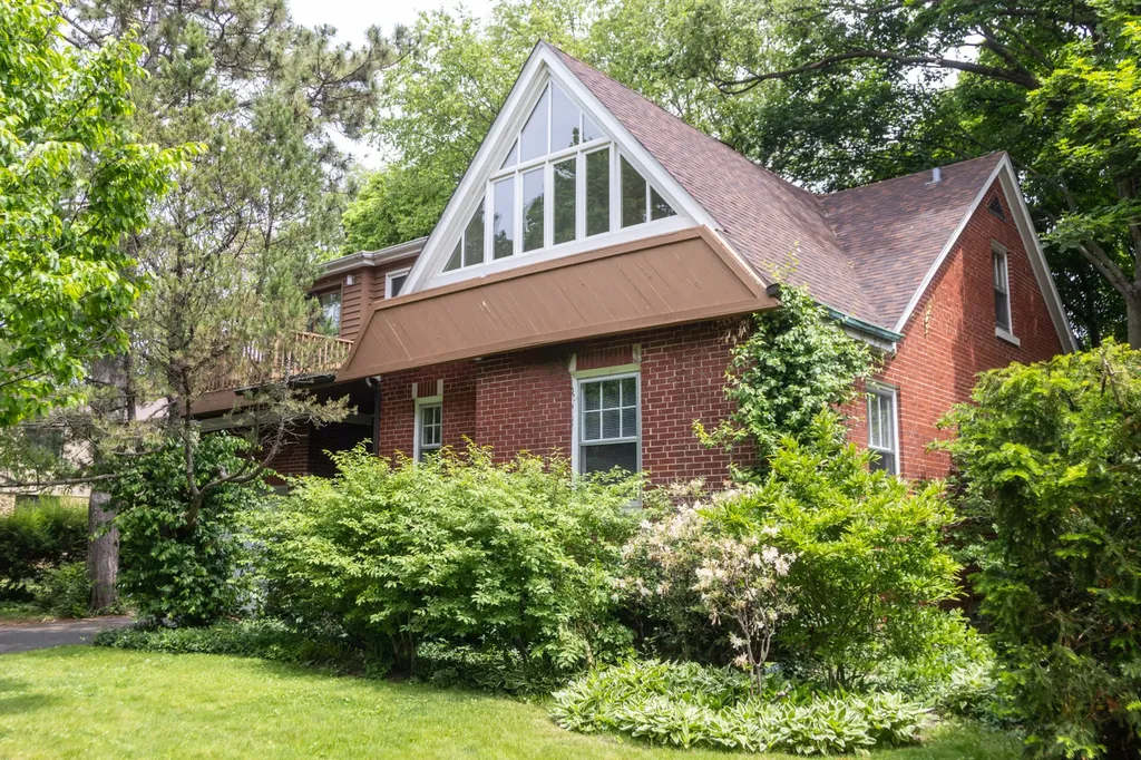 2545 Greeley Avenue Evanston IL 60201