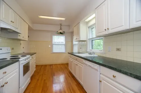 2545 Greeley Avenue Evanston IL 60201
