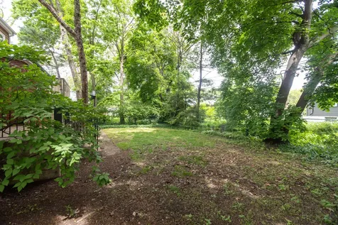 2545 Greeley Avenue Evanston IL 60201