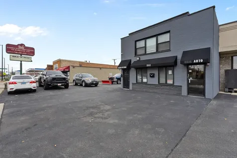 5512 West 79th Street Burbank IL 60459