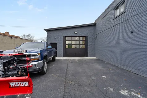 5512 West 79th Street Burbank IL 60459