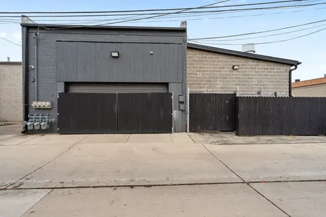 5512 West 79th Street Burbank IL 60459