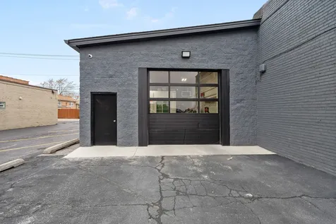 5512 West 79th Street Burbank IL 60459