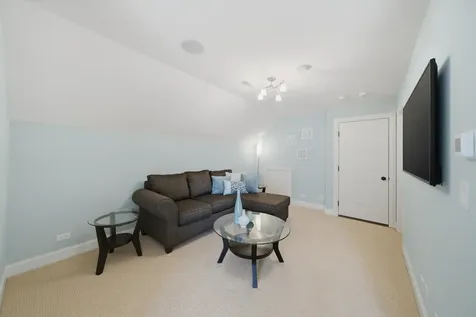 329 South Kenmore Avenue Elmhurst IL 60126