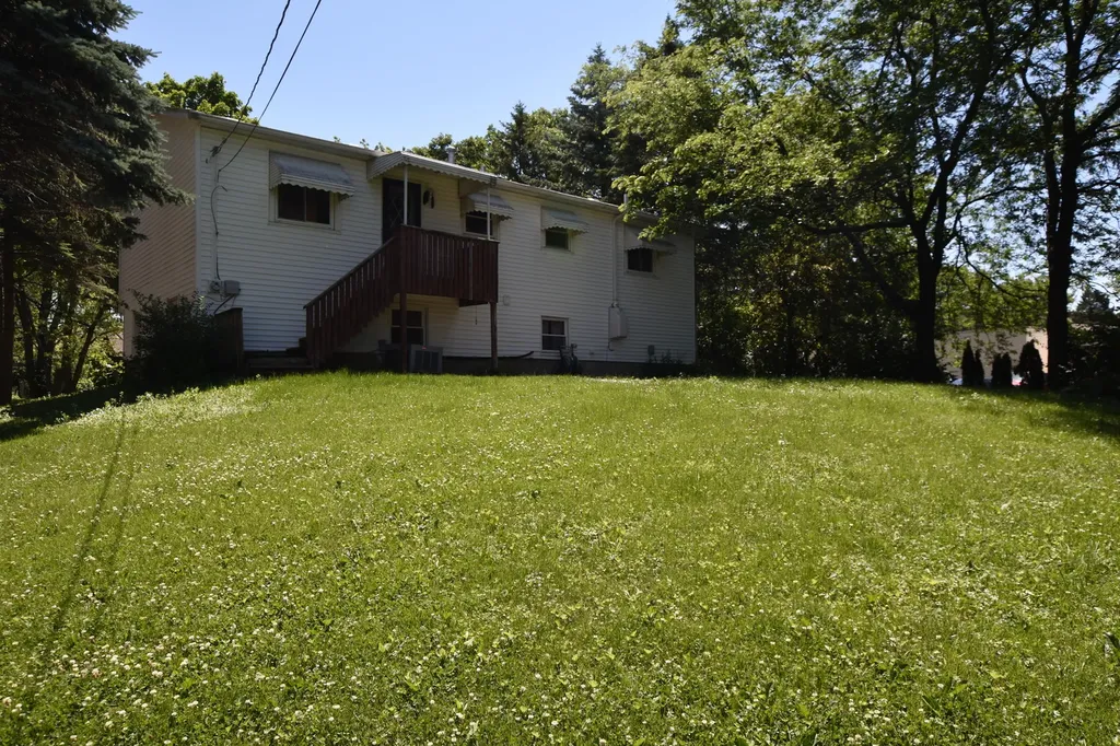 7852 Sprucewood Avenue Woodridge IL 60517