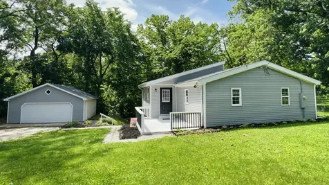 207 Hillman Street Washington IL 61571