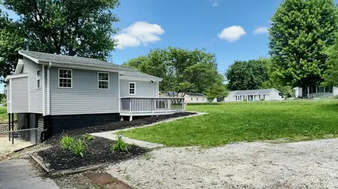 207 Hillman Street Washington IL 61571