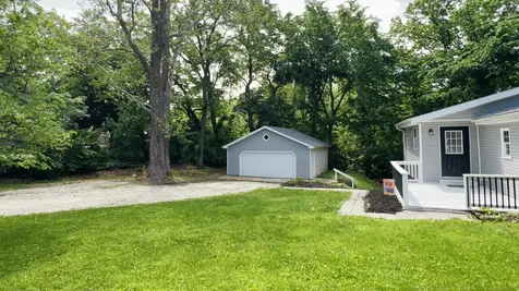 207 Hillman Street Washington IL 61571