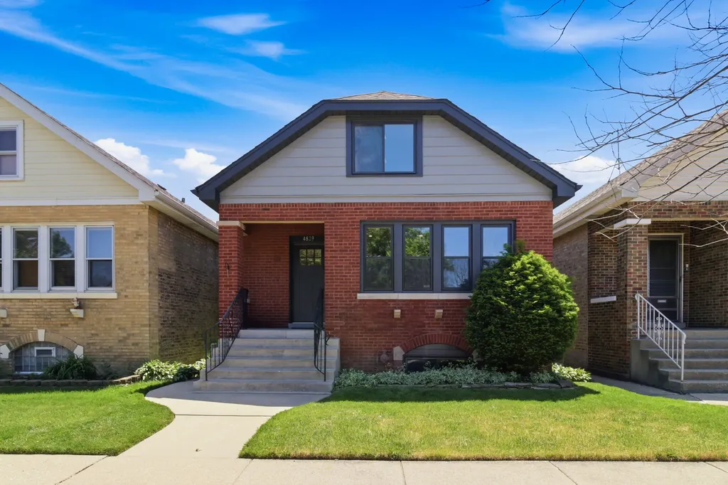 4829 West Strong Street Chicago IL 60630