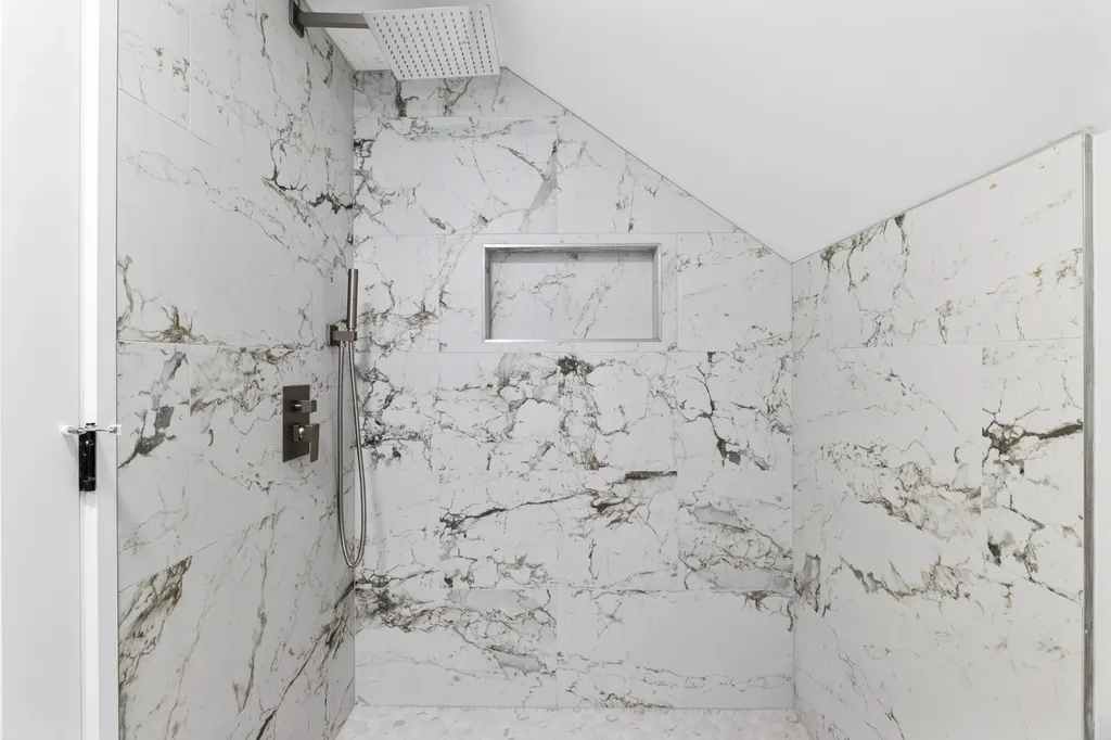 4829 West Strong Street Chicago IL 60630