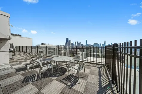 1460 North Sandburg Terrace Chicago IL 60610