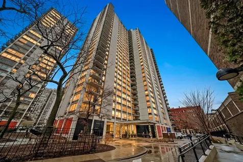 1460 North Sandburg Terrace Chicago IL 60610