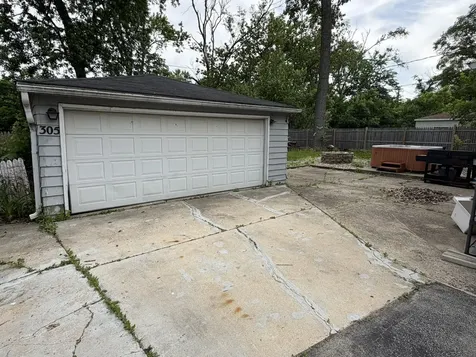 305 Seminole Street Park Forest IL 60466