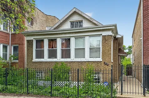 3018 West Gunnison Street Chicago IL 60625