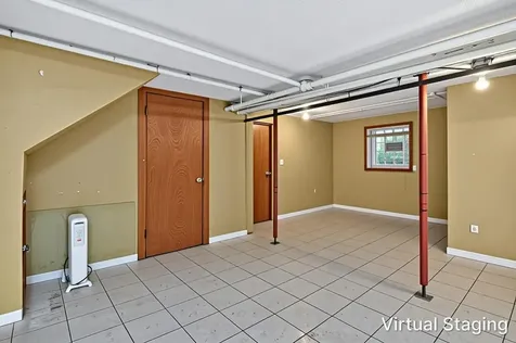 3018 West Gunnison Street Chicago IL 60625