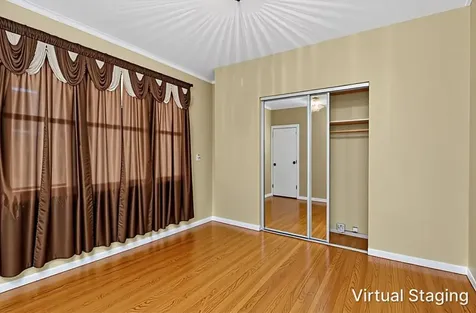 3018 West Gunnison Street Chicago IL 60625