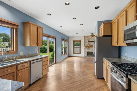 615 Wood Creek Drive Antioch IL 60002