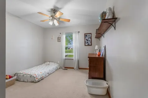 809 South Scarborough Street Sidney IL 61877