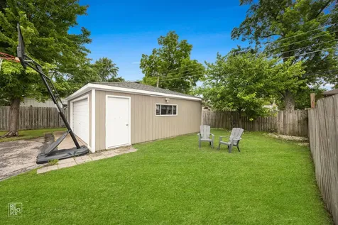 167 Ridgewood Avenue Bensenville IL 60106