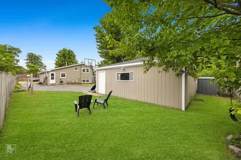 167 Ridgewood Avenue Bensenville IL 60106