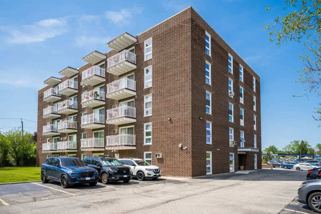 7225 West Higgins Avenue Chicago IL 60656