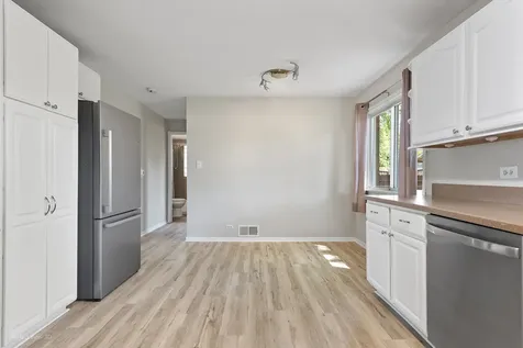 33191 North Sunset Avenue Grayslake IL 60030