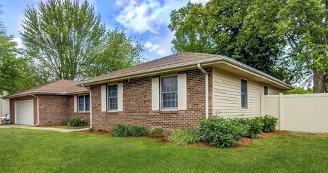 704 Wesley Avenue Savoy IL 61874