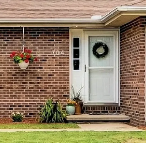 704 Wesley Avenue Savoy IL 61874