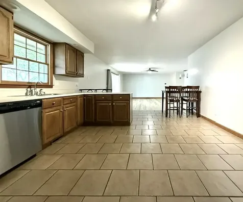 704 Wesley Avenue Savoy IL 61874