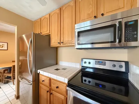 971 41ST Street Moline IL 61265