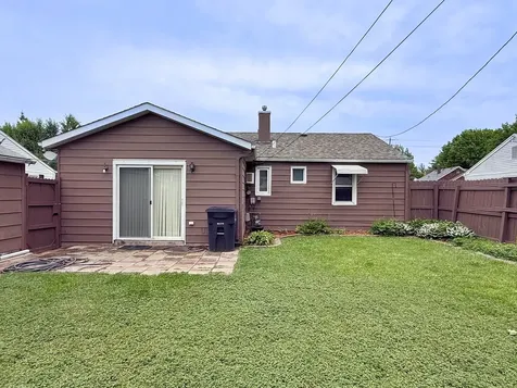 971 41ST Street Moline IL 61265