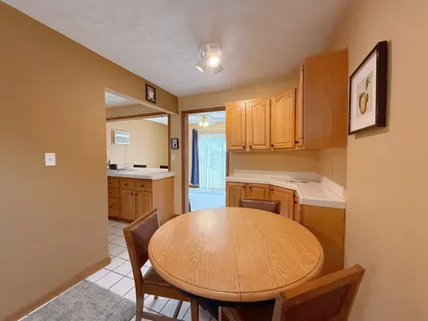 971 41ST Street Moline IL 61265