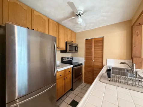 971 41ST Street Moline IL 61265