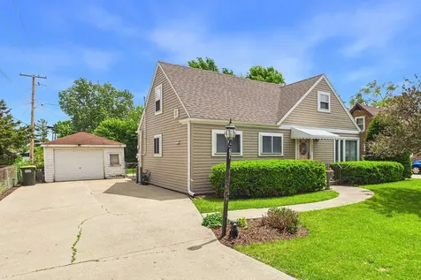 921 North Harold Avenue Melrose Park IL 60164