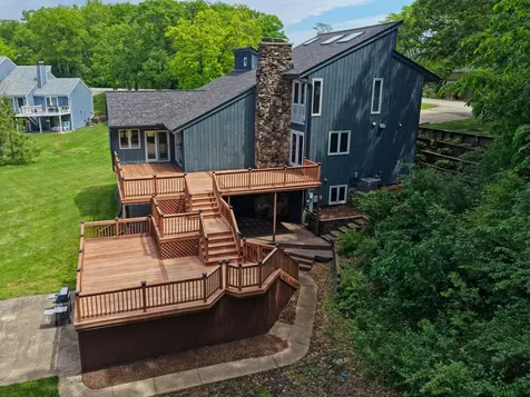 1803 Cassandra Lane Mchenry IL 60051