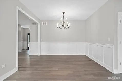 675 Cumberland Lane Oswego IL 60543
