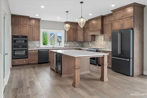 675 Cumberland Lane Oswego IL 60543