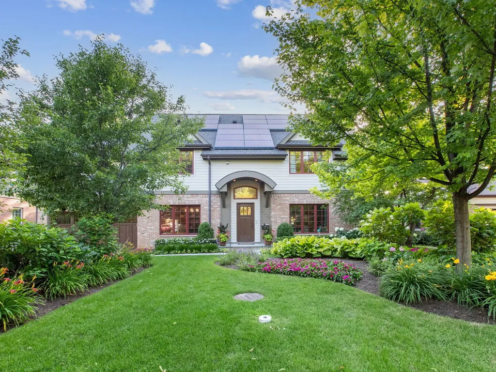 9224 Central Park Avenue Evanston IL 60203